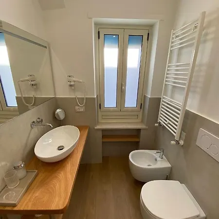 Momi Oda ve Kahvaltı Sorrento